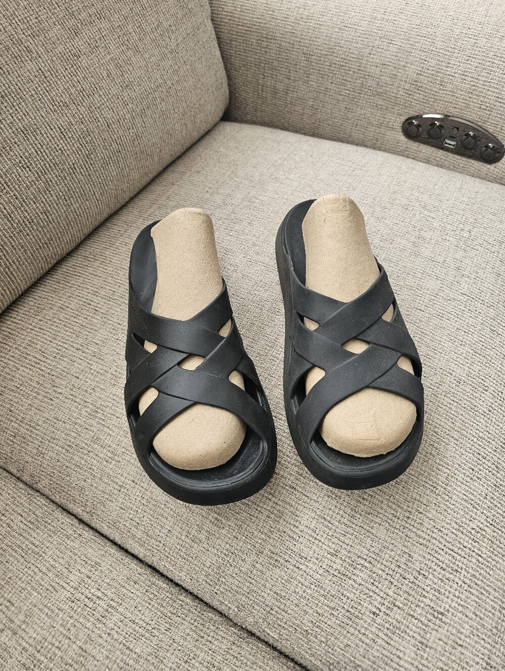 Crocs Getaway Weave Slide Sandals Size 11 - Picture 3 of 6